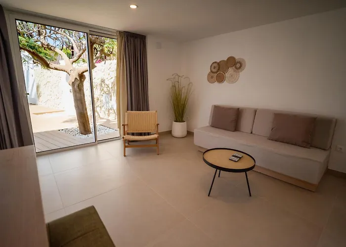Hl Miraflor Suites Hotel
